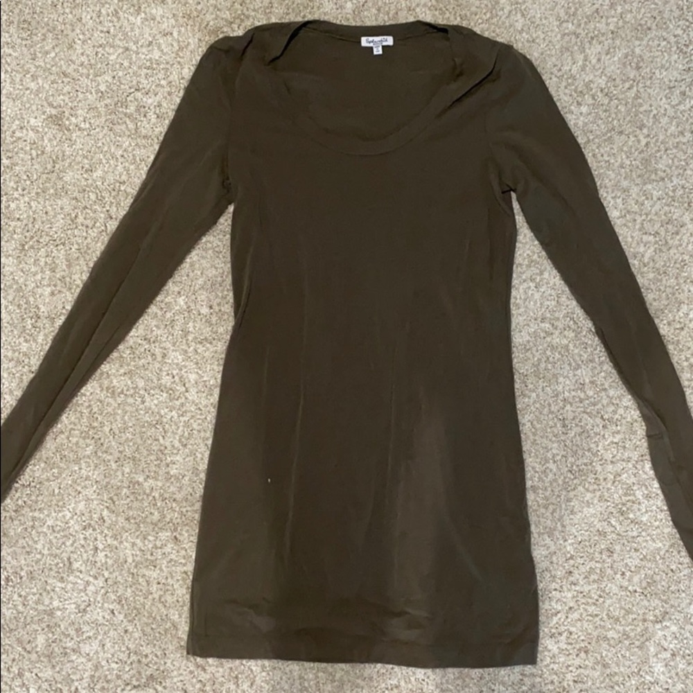 Green long sleeve maternity shirt